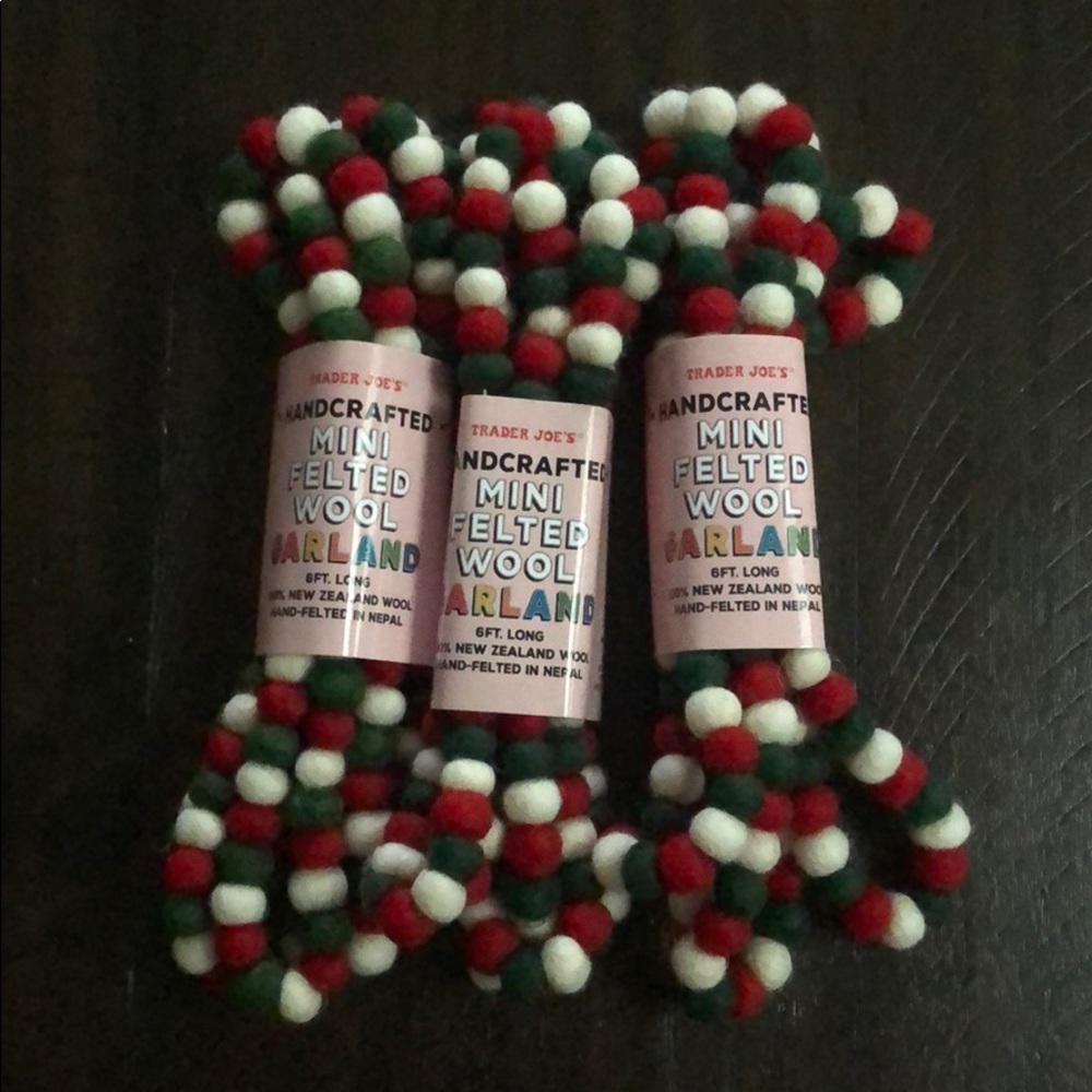 Trader Joe’s Mini Felt Wool Christmas Garland, 6ft